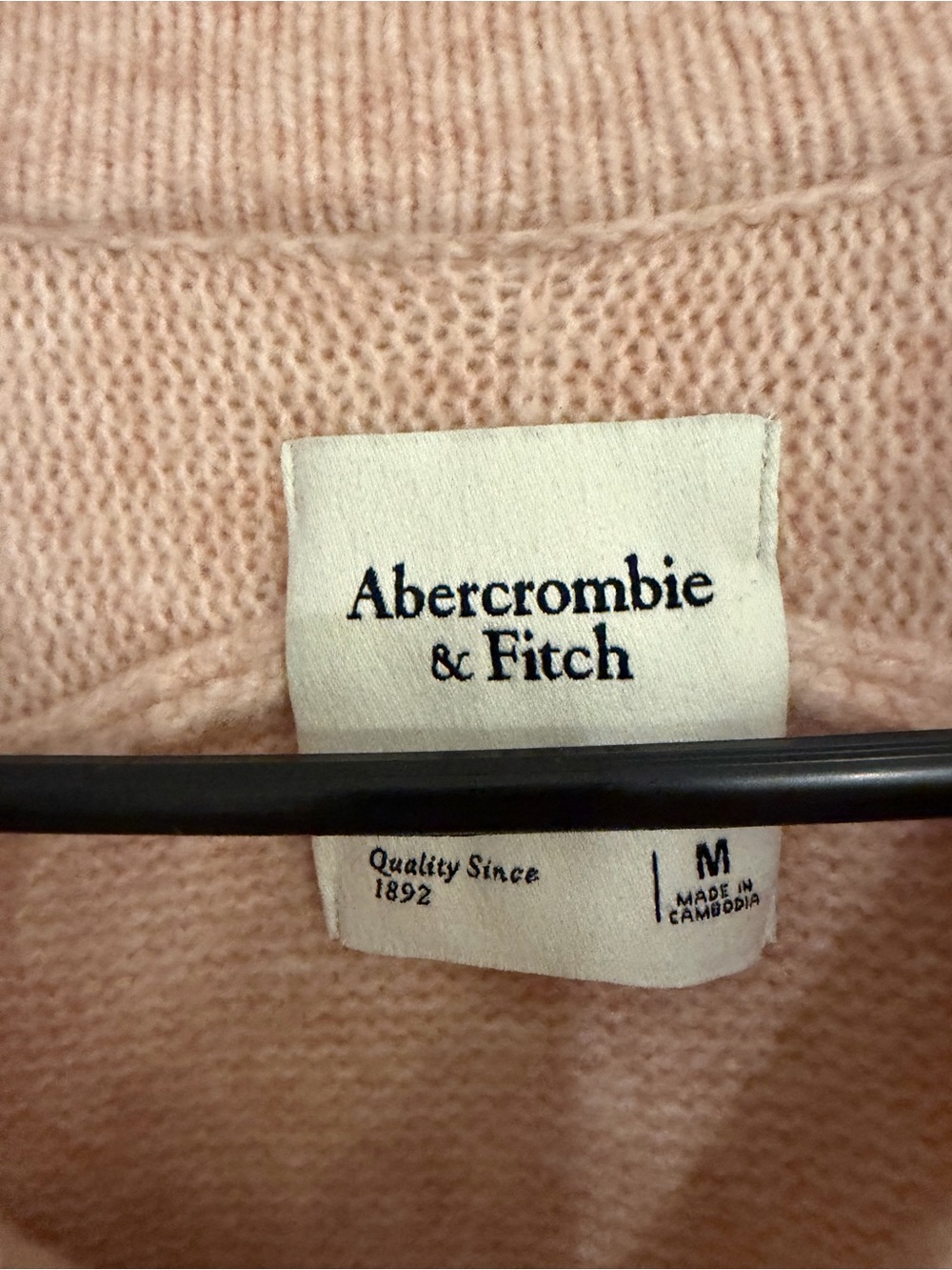 Abercrombie Pink Crewneck Knit Sweater Soft Fuzzy Pullover Medium - Picture 4 of 6
